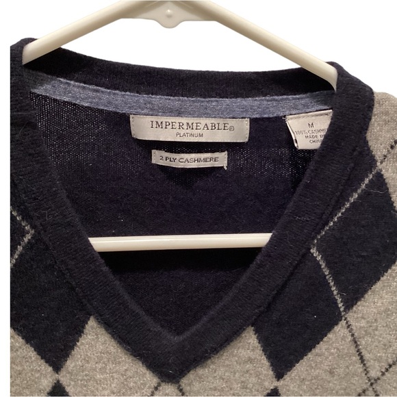 Impermeable 2 ply Cashmere size M Navy Gray Argyle Sweater - Picture 2 of 3